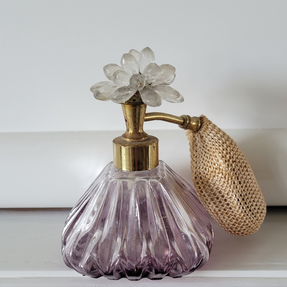 ⭐️Host Pick⭐️ Vintage Purple 1930s Atomizer Collectible Bottle